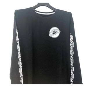Nike Graphic Long Sleeve